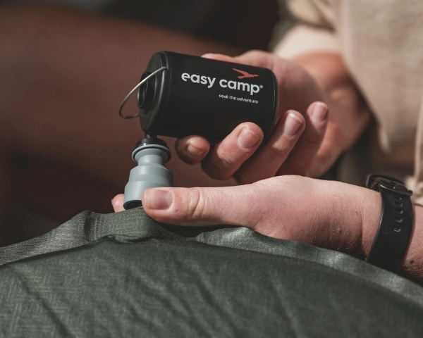 Wiederaufladbare Easy Camp Allium-Pumpe
